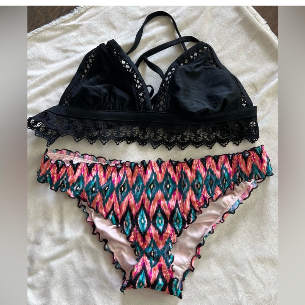 Women’s size Large swimsuits